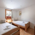 Waldschluecht Apartmán *